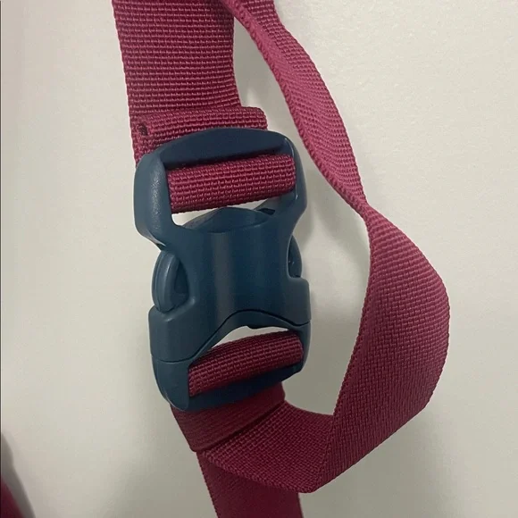 90’s Eddie Bauer Burgundy and Teal Waist Pack (Fanny Pack) - Picture 3 of 4